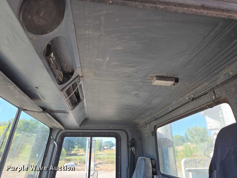 image for item EB1055 2007 Mack MR concrete pump truck