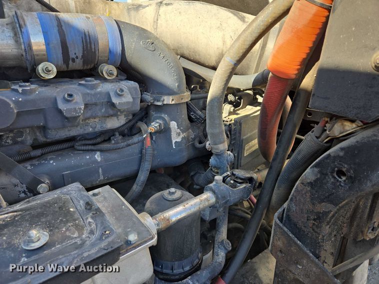 image for item EB1055 2007 Mack MR concrete pump truck