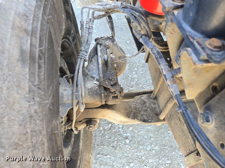 image for item EB1055 2007 Mack MR concrete pump truck