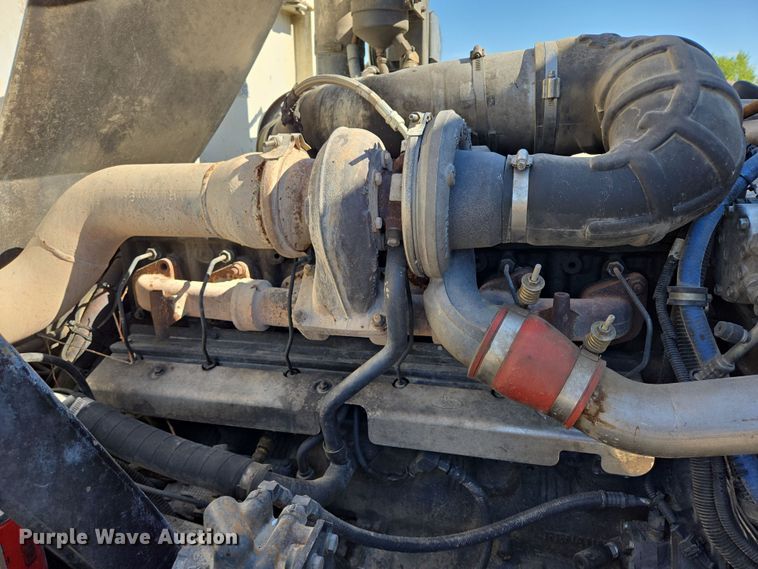 image for item EB1055 2007 Mack MR concrete pump truck