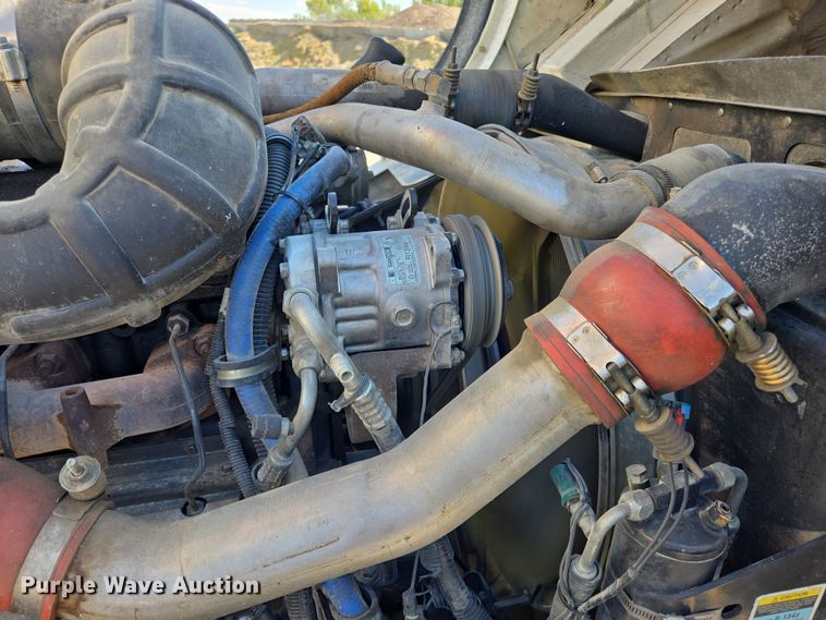 image for item EB1055 2007 Mack MR concrete pump truck