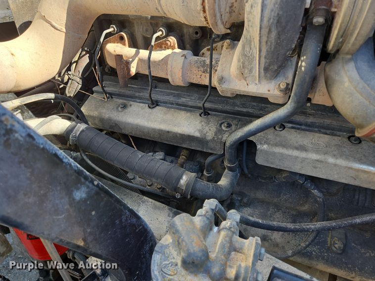 image for item EB1055 2007 Mack MR concrete pump truck