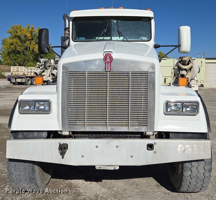 image for item EB1056 2006 Kenworth W900 ready mix truck