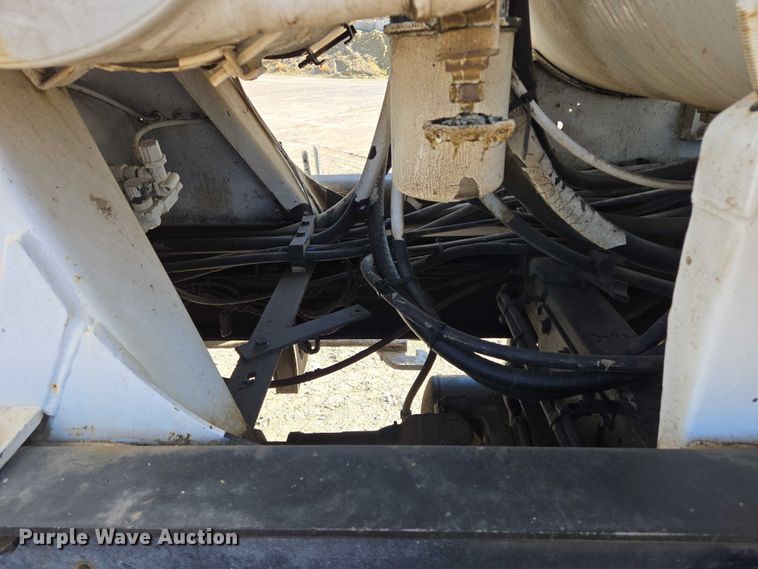 image for item EB1056 2006 Kenworth W900 ready mix truck