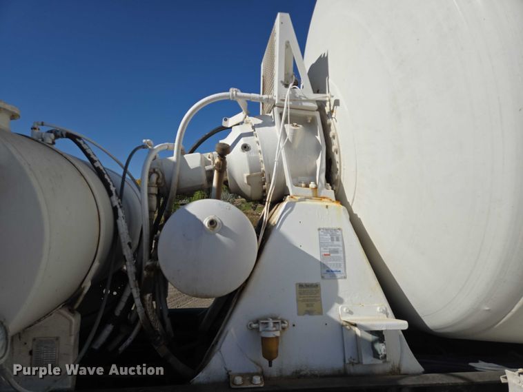 image for item EB1056 2006 Kenworth W900 ready mix truck