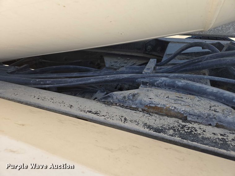 image for item EB1056 2006 Kenworth W900 ready mix truck