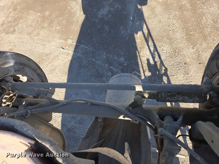 image for item EB1056 2006 Kenworth W900 ready mix truck