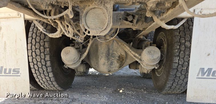 image for item EB1056 2006 Kenworth W900 ready mix truck