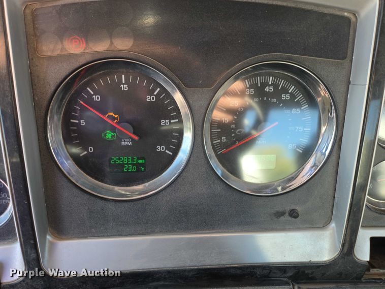 image for item EB1056 2006 Kenworth W900 ready mix truck