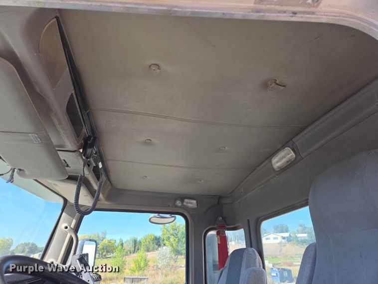 image for item EB1056 2006 Kenworth W900 ready mix truck