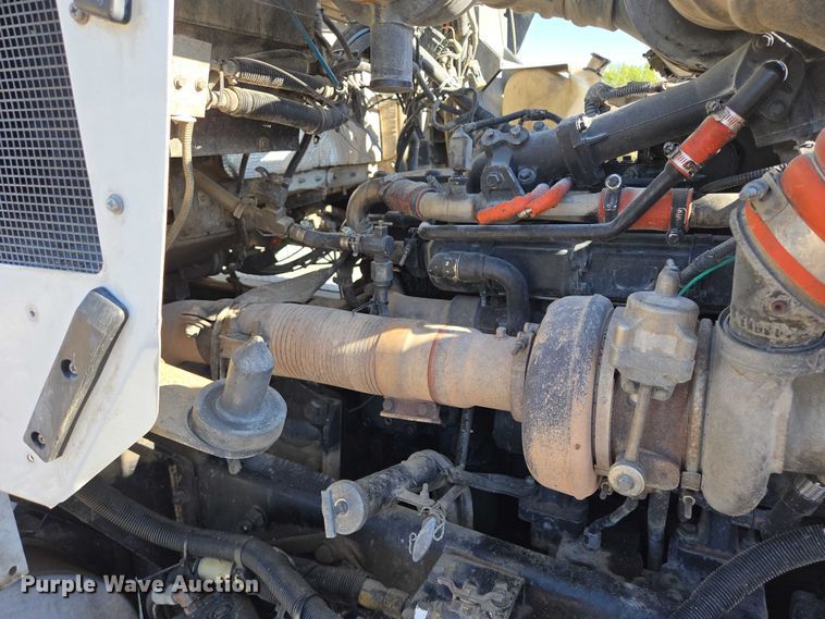 image for item EB1056 2006 Kenworth W900 ready mix truck