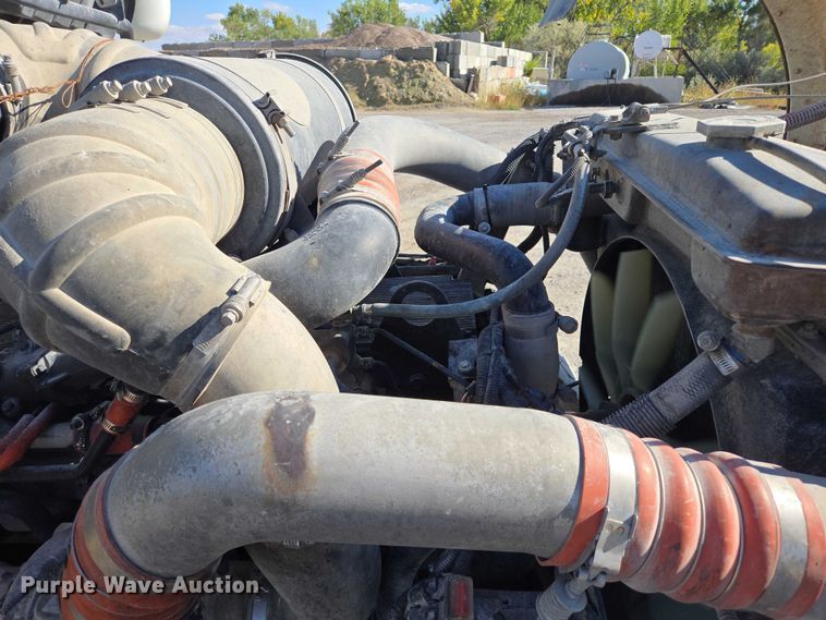 image for item EB1056 2006 Kenworth W900 ready mix truck