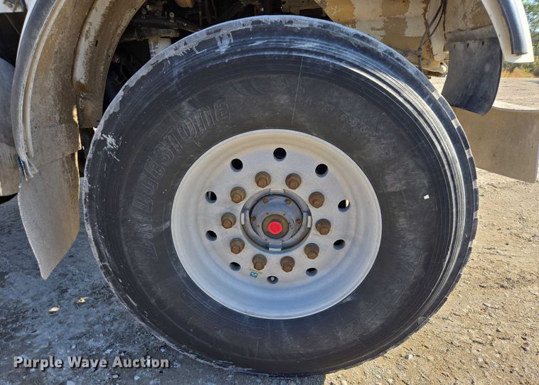 image for item EB1056 2006 Kenworth W900 ready mix truck