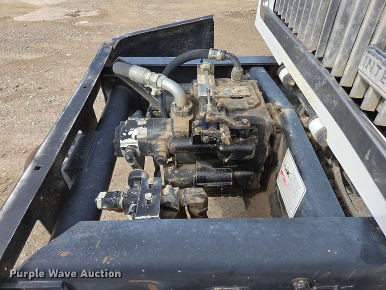 image for item EB1058 2000 International 5600i ready mix truck