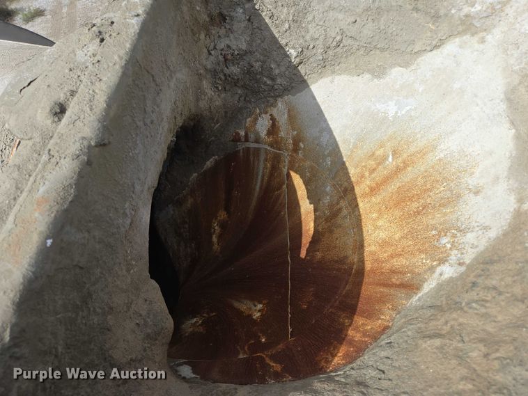 image for item EB1058 2000 International 5600i ready mix truck