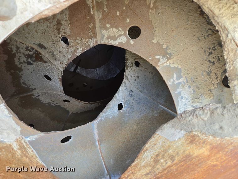 image for item EB1058 2000 International 5600i ready mix truck