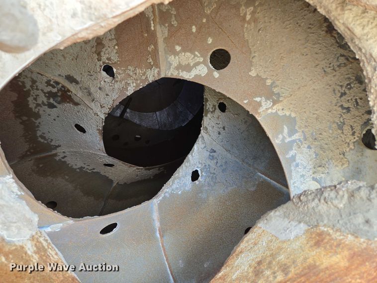 image for item EB1058 2000 International 5600i ready mix truck