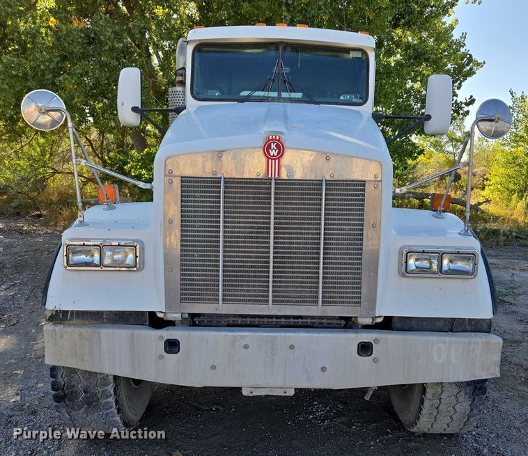 image for item EB1059 2006 Kenworth W900 ready mix truck