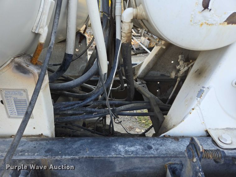 image for item EB1059 2006 Kenworth W900 ready mix truck