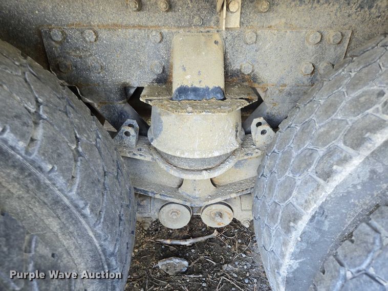 image for item EB1059 2006 Kenworth W900 ready mix truck