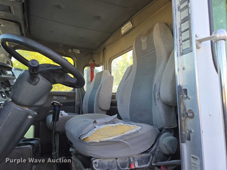 image for item EB1059 2006 Kenworth W900 ready mix truck