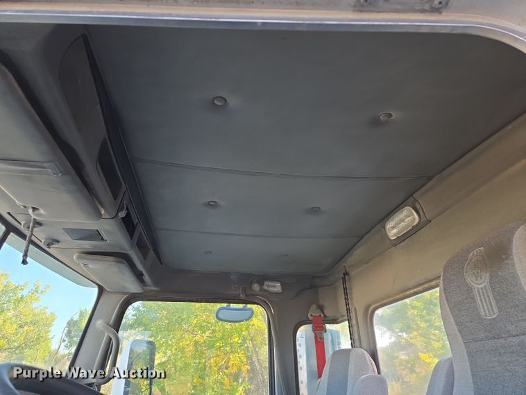 image for item EB1059 2006 Kenworth W900 ready mix truck