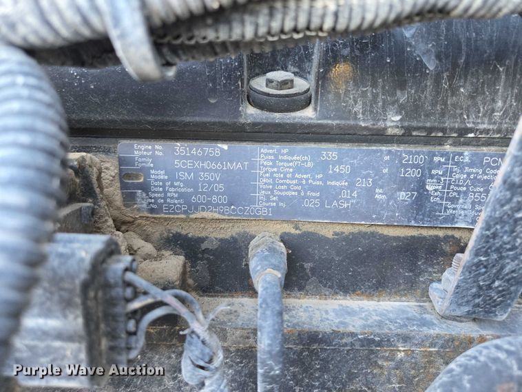 image for item EB1059 2006 Kenworth W900 ready mix truck