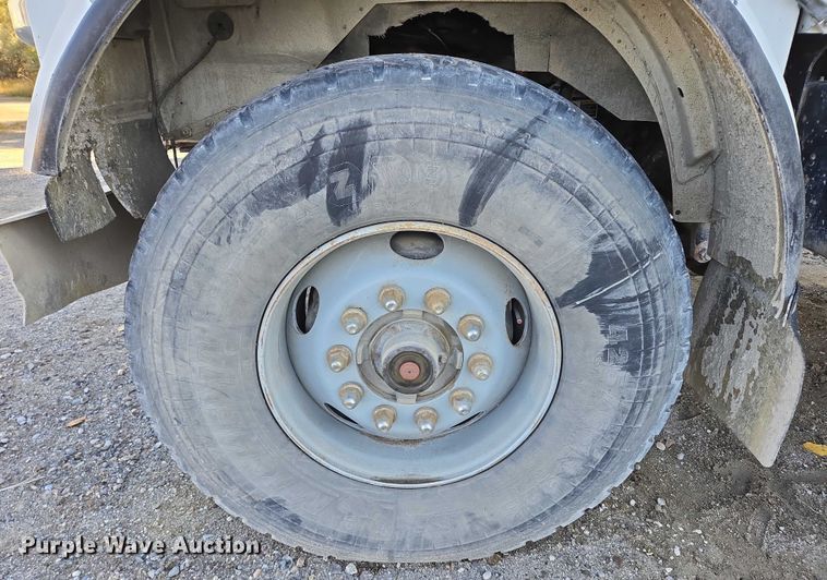 image for item EB1059 2006 Kenworth W900 ready mix truck