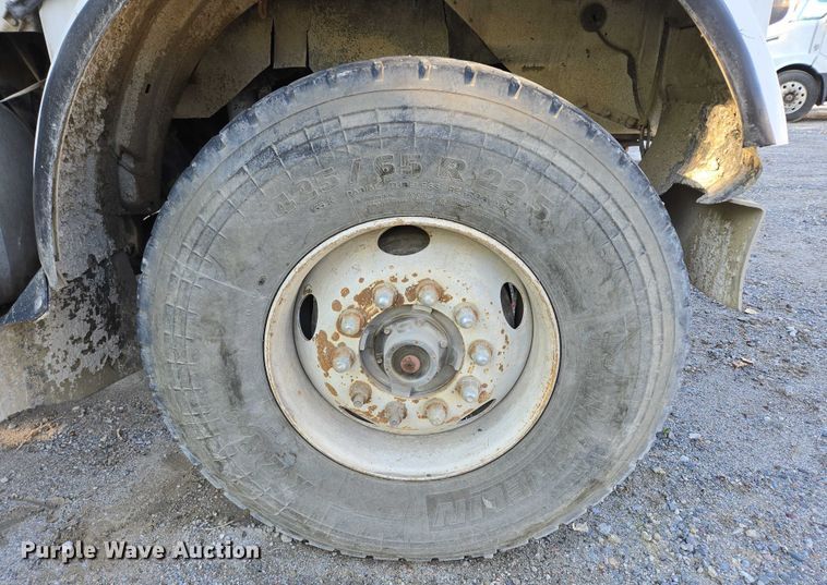 image for item EB1059 2006 Kenworth W900 ready mix truck