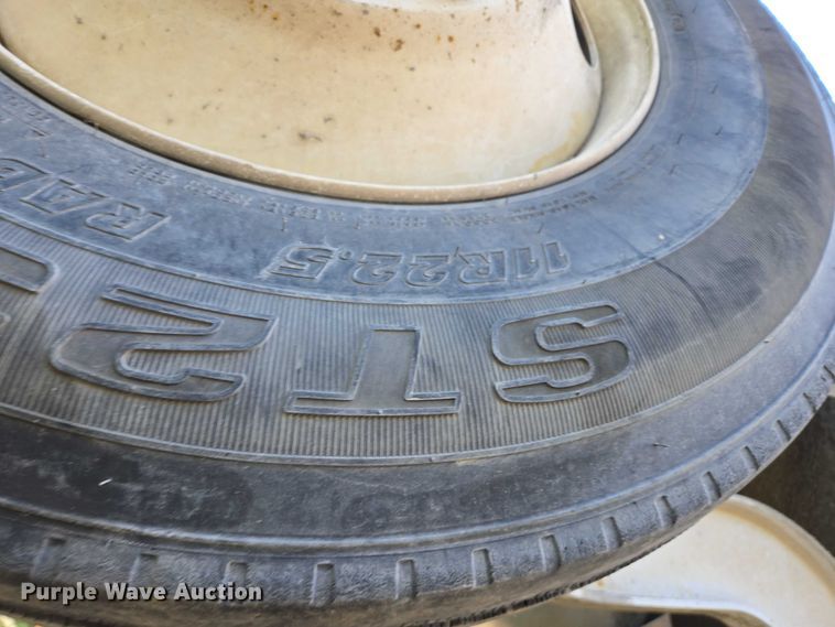 image for item EB1059 2006 Kenworth W900 ready mix truck