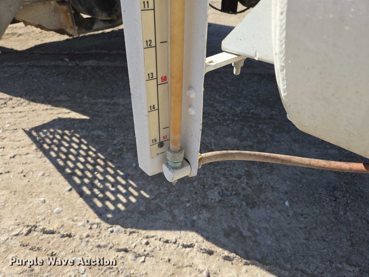 image for item EB1060 2003 International 5500i ready mix truck