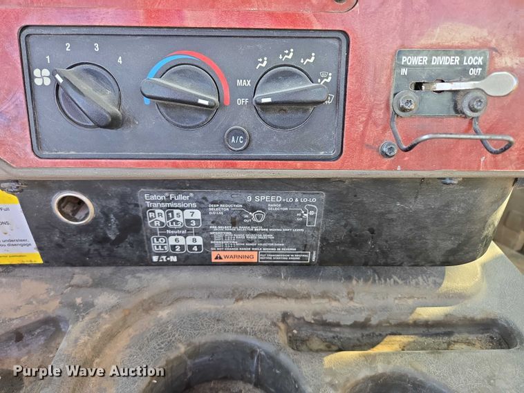 image for item EB1060 2003 International 5500i ready mix truck