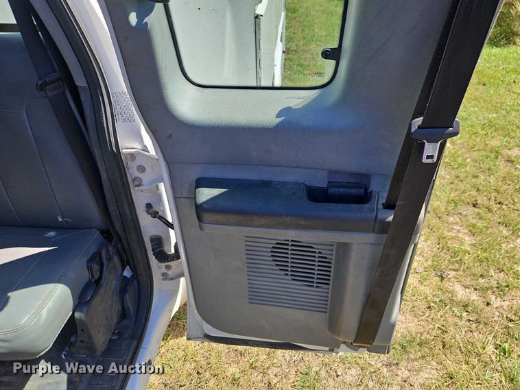 image for item EB8326 2012 Ford F350 Super Duty SuperCab utility bed pickup truck