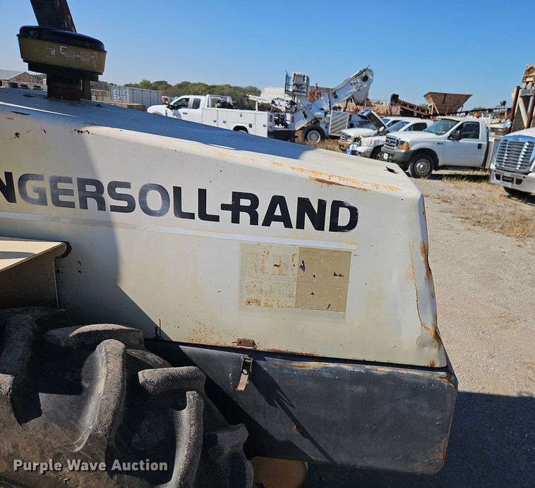 image for item EB8396 1998 Ingersoll Rand SD-70F Pro Pac single drum vibratory roller