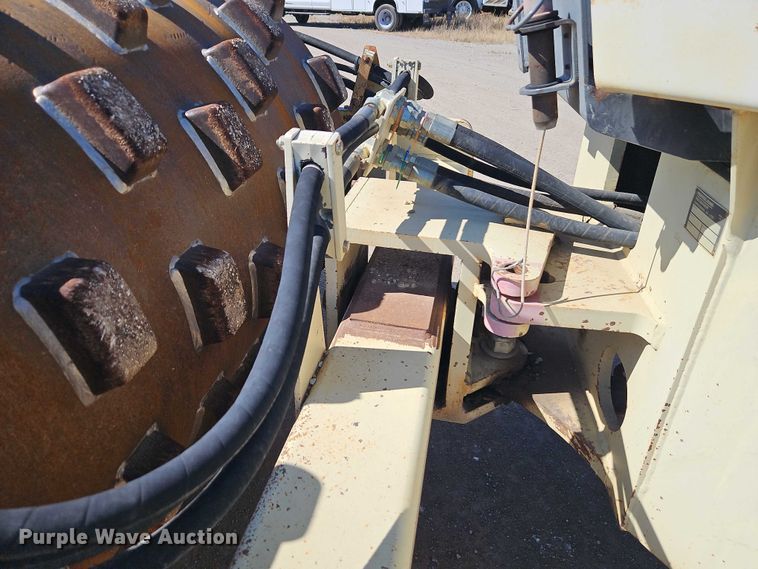 image for item EB8396 1998 Ingersoll Rand SD-70F Pro Pac single drum vibratory roller