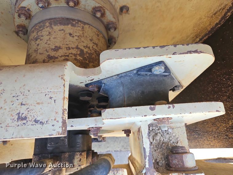 image for item EB8396 1998 Ingersoll Rand SD-70F Pro Pac single drum vibratory roller