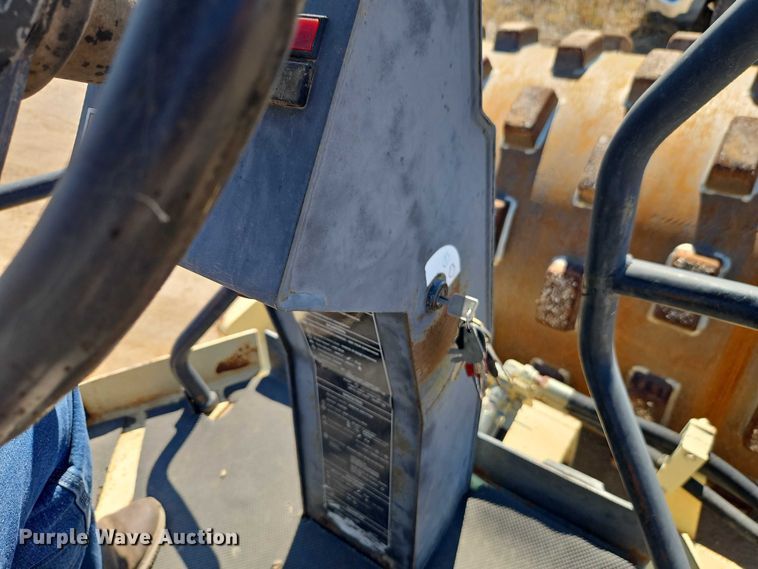 image for item EB8396 1998 Ingersoll Rand SD-70F Pro Pac single drum vibratory roller