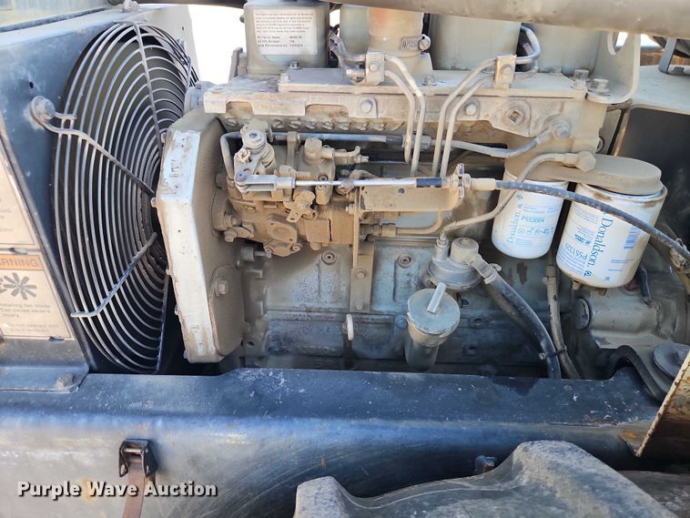 image for item EB8396 1998 Ingersoll Rand SD-70F Pro Pac single drum vibratory roller