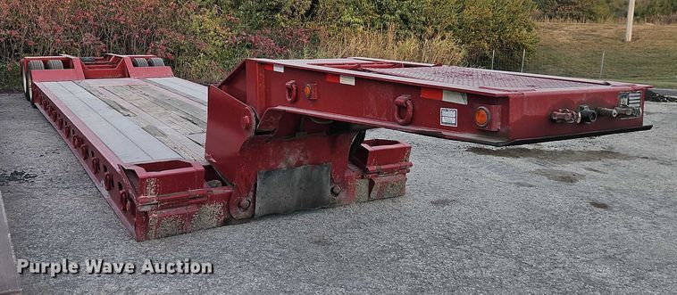 image for item EB8397 1990 Trail King Industries TK70DGP-432 lowboy equipment trailer