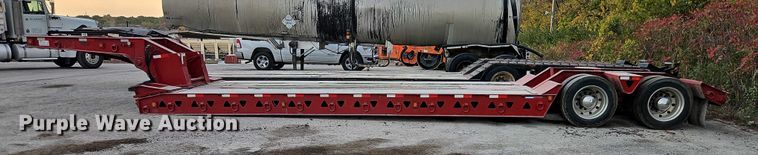 image for item EB8397 1990 Trail King Industries TK70DGP-432 lowboy equipment trailer
