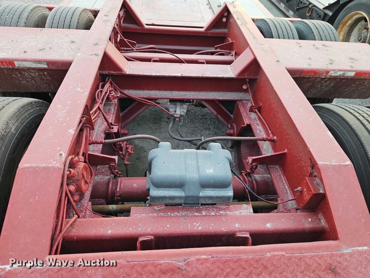 image for item EB8397 1990 Trail King Industries TK70DGP-432 lowboy equipment trailer