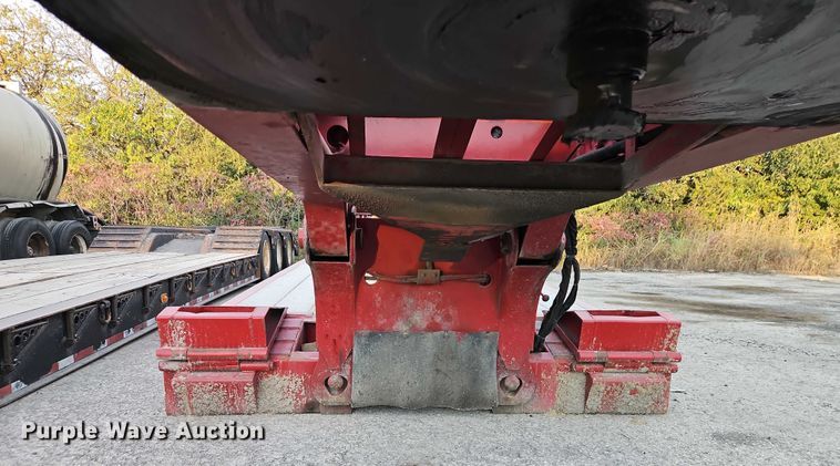 image for item EB8397 1990 Trail King Industries TK70DGP-432 lowboy equipment trailer