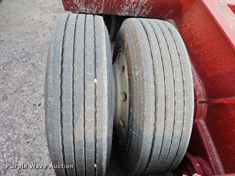 image for item EB8397 1990 Trail King Industries TK70DGP-432 lowboy equipment trailer