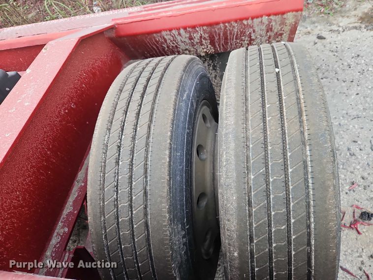 image for item EB8397 1990 Trail King Industries TK70DGP-432 lowboy equipment trailer