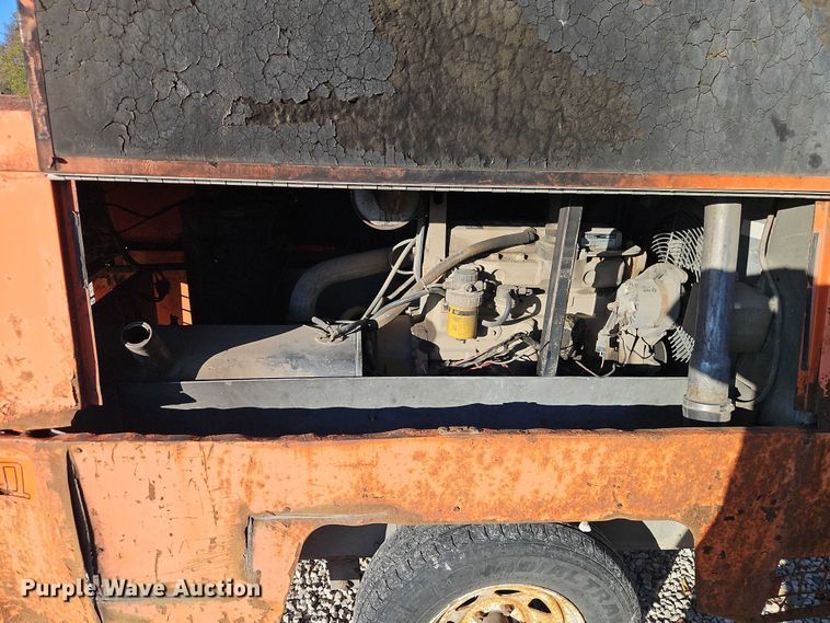 image for item EB8407 Sullivan Palatek D185Q air compressor