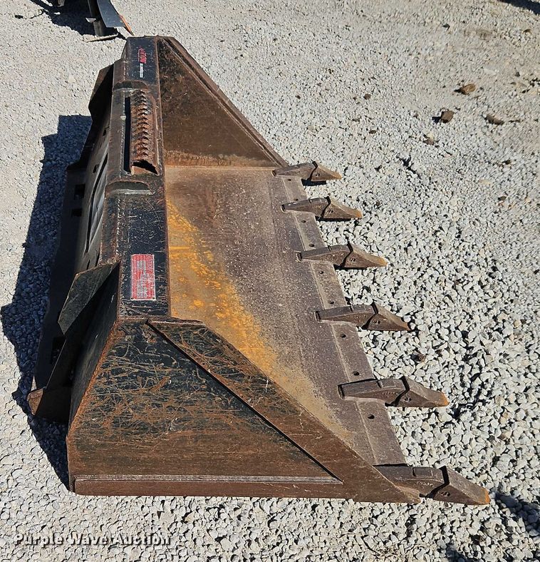 image for item EB8412 2020 Arrow 230600WUHT skid steer bucket