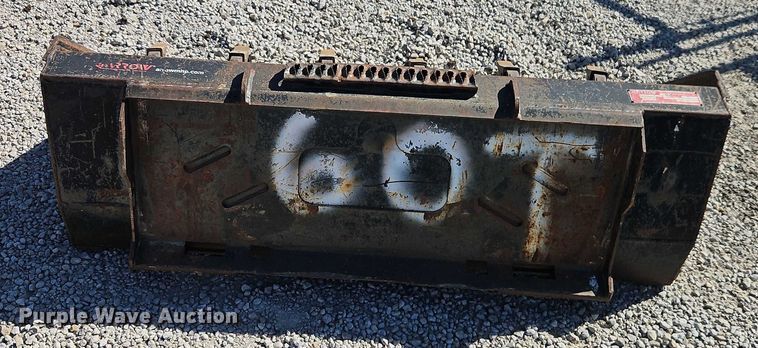 image for item EB8412 2020 Arrow 230600WUHT skid steer bucket