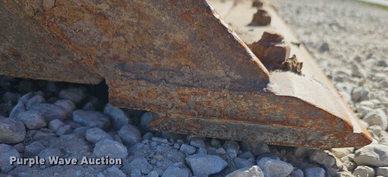 image for item EB8414 John Deere D60 skid steer bucket