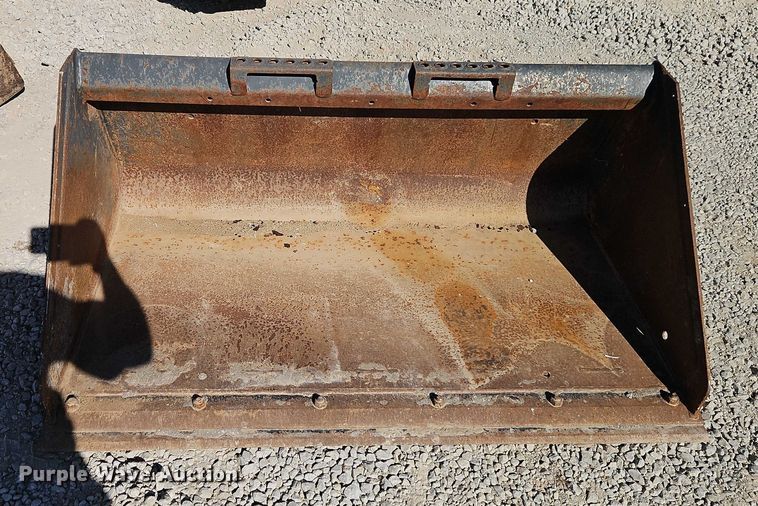 image for item EB8415 Skid steer bucket