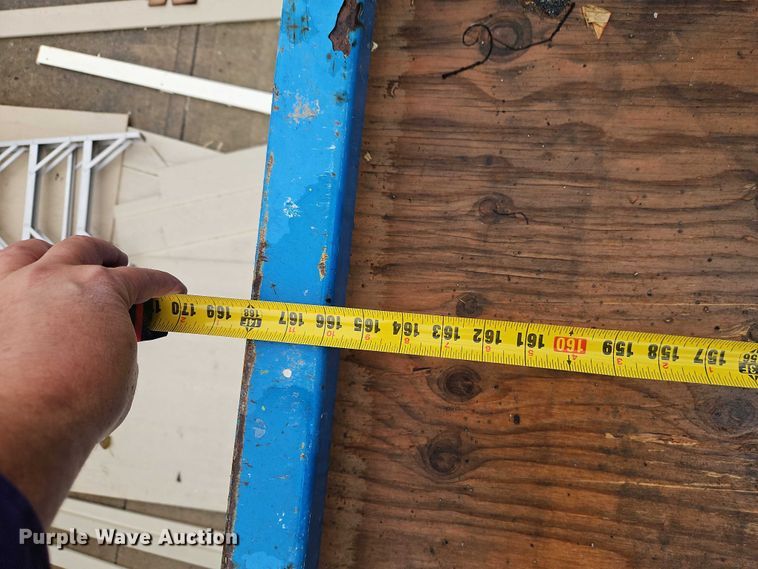 image for item EB8420 2004 Genie GS-5390 scissor lift